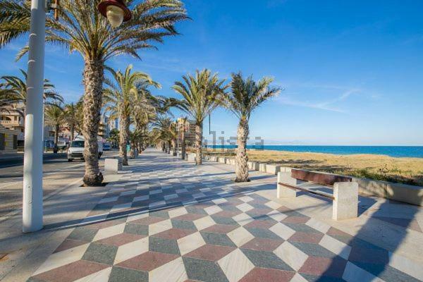 Apartamento Con Terraza 50M2，500M A La Playa Apartment Arenales del Sol Exterior photo